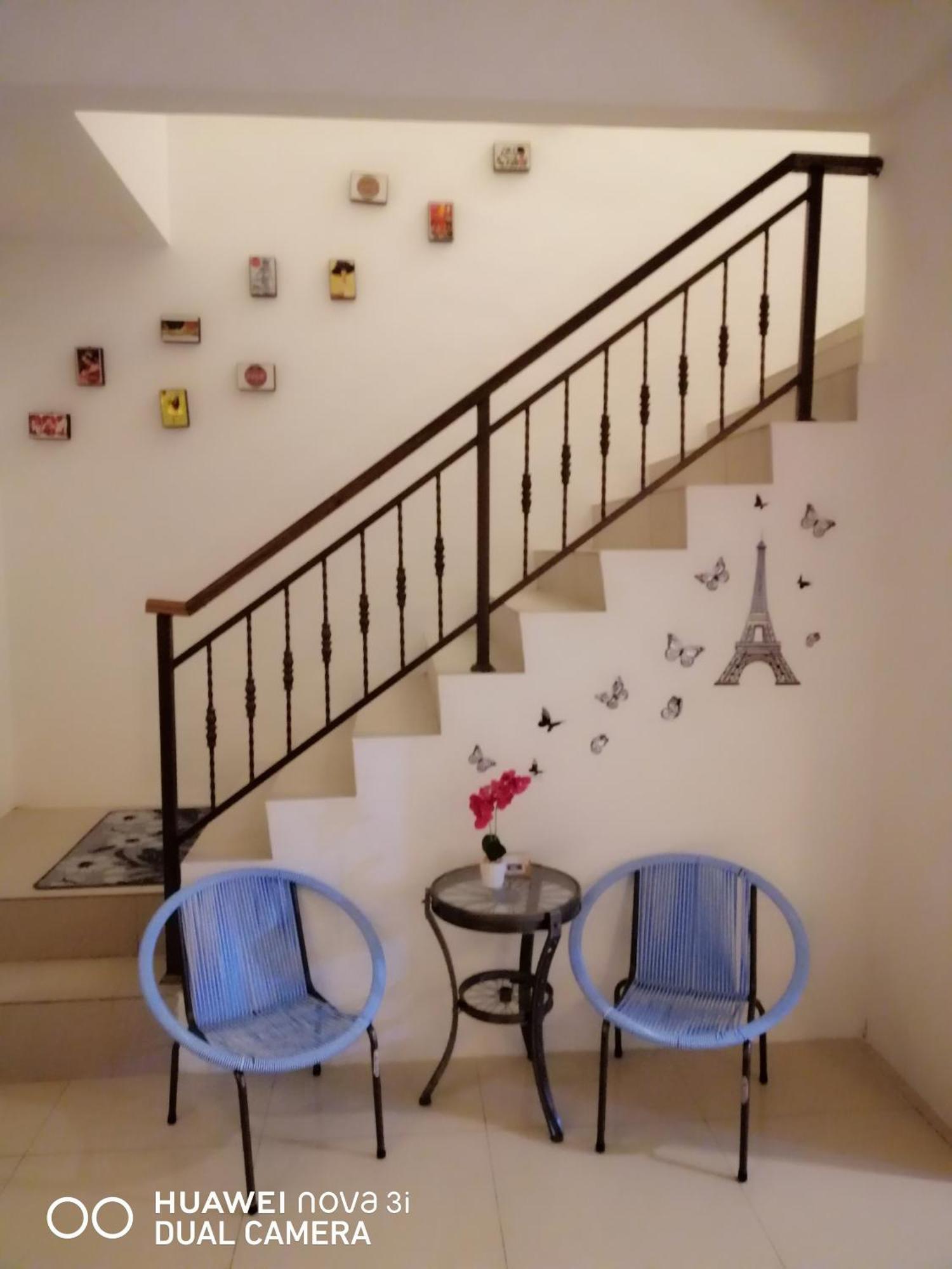 Alyaleesya Homestay Teres Бринчанг Екстериор снимка