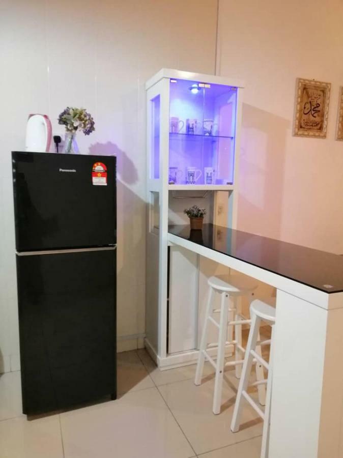 Alyaleesya Homestay Teres Бринчанг Екстериор снимка